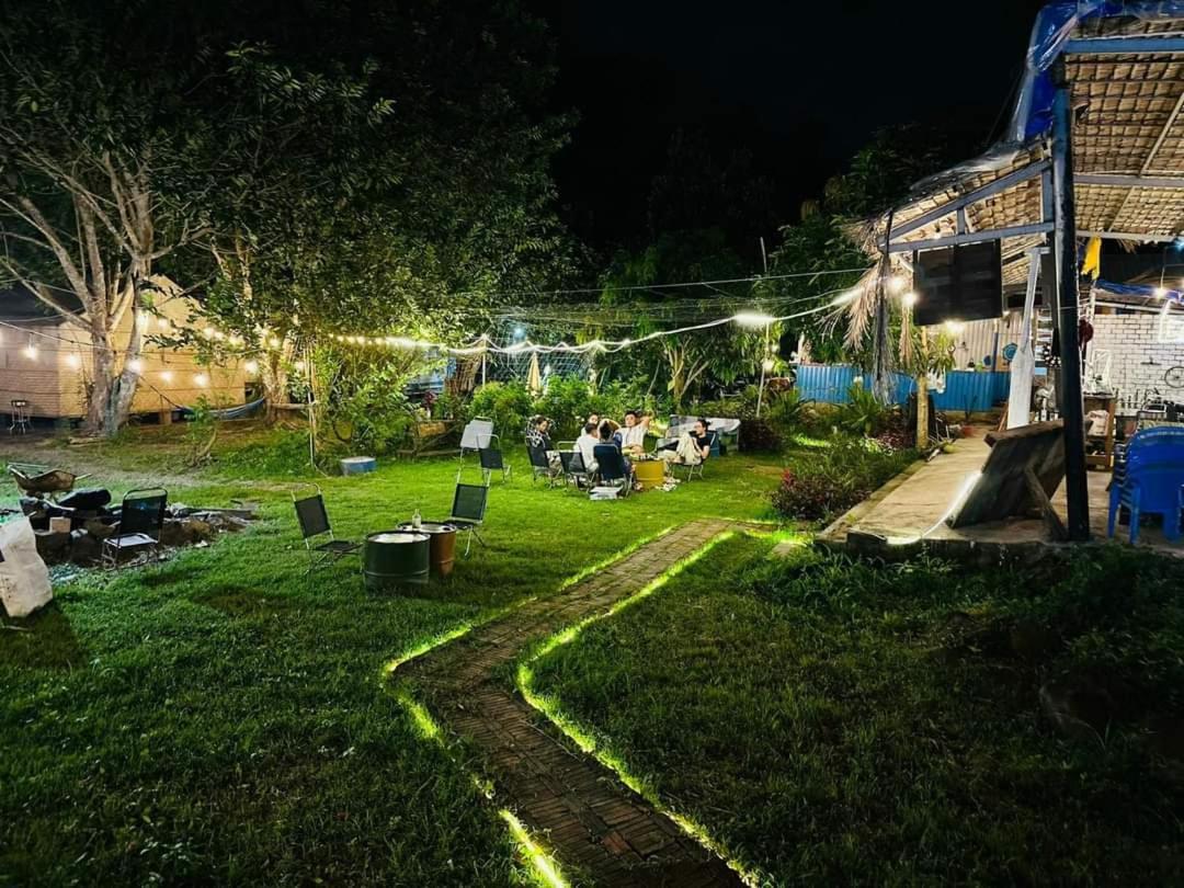 Con Dao Backpacker - Loco Camping Chi Khu Co Ong Exterior photo