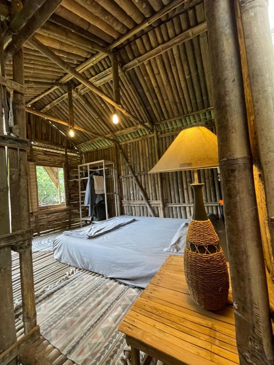 Con Dao Backpacker - Loco Camping Chi Khu Co Ong Exterior photo